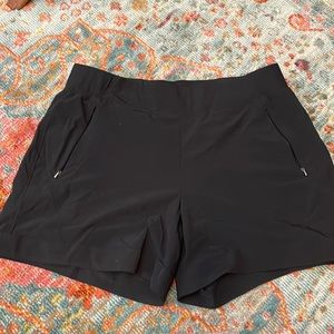Calia by Carrie Underwood black athletic short